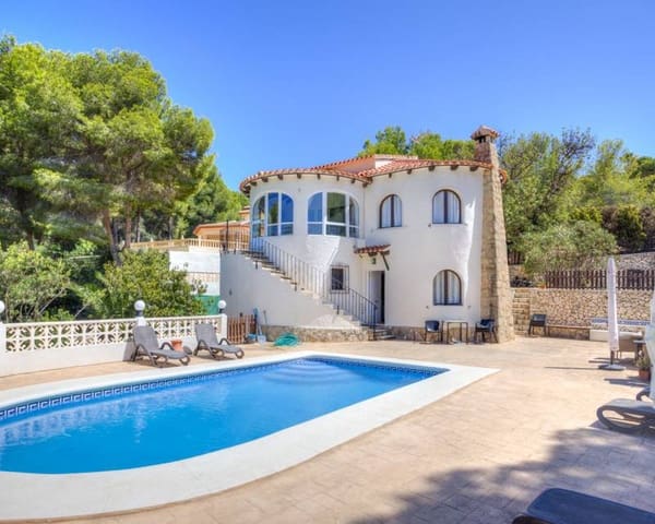 4 bedroom Villa for sale in Moraira, Teulada-Moraira with pool garage - € 595,000 (Ref: 9227729)