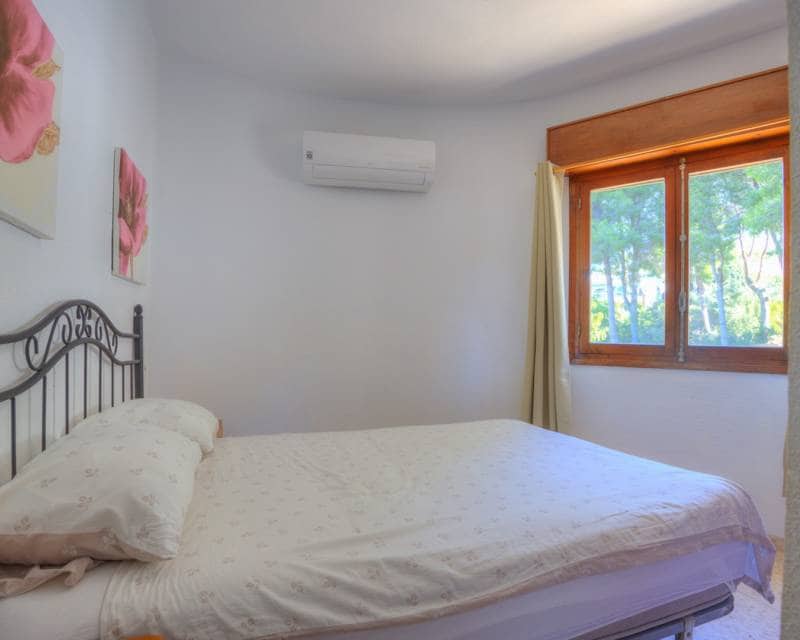 4 bedroom Villa for sale in Moraira with pool garage - € 595,000 (Ref: 9227729)