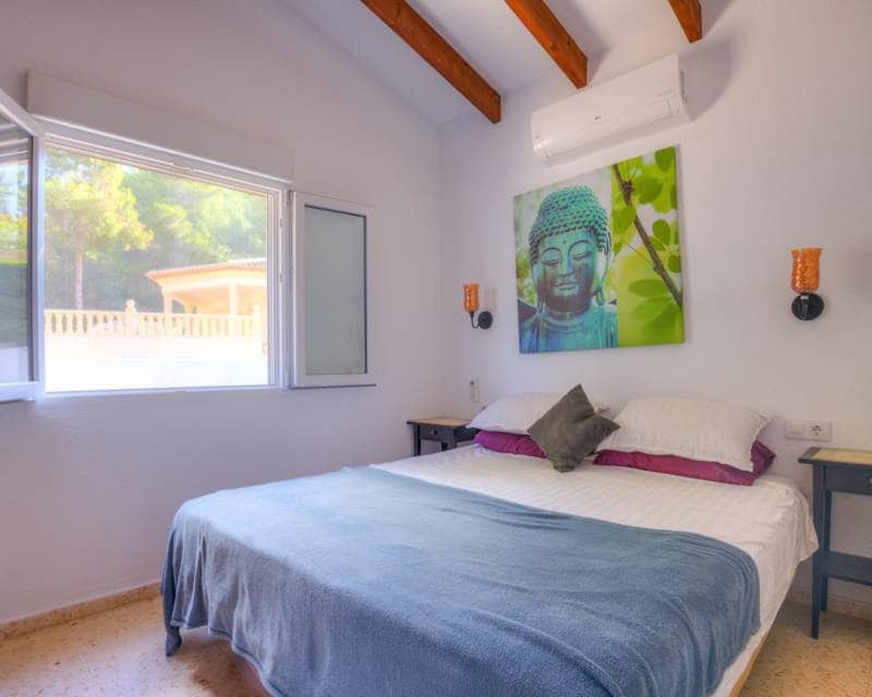 4 bedroom Villa for sale in Moraira with pool garage - € 595,000 (Ref: 9227729)