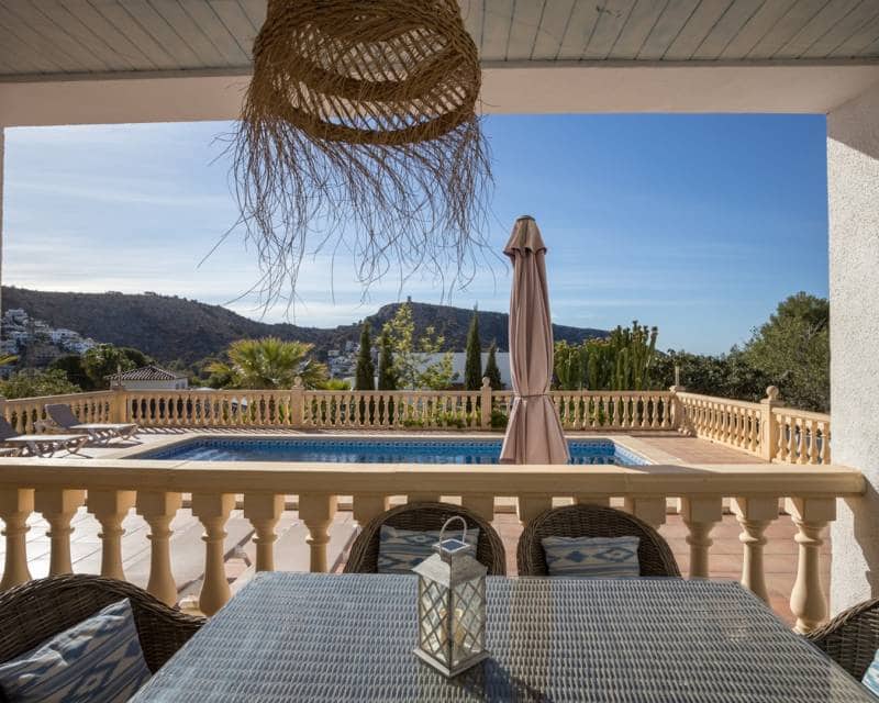 4 slaapkamer Villa te koop in Moraira met zwembad - € 825.000 (Ref: 9256208)
