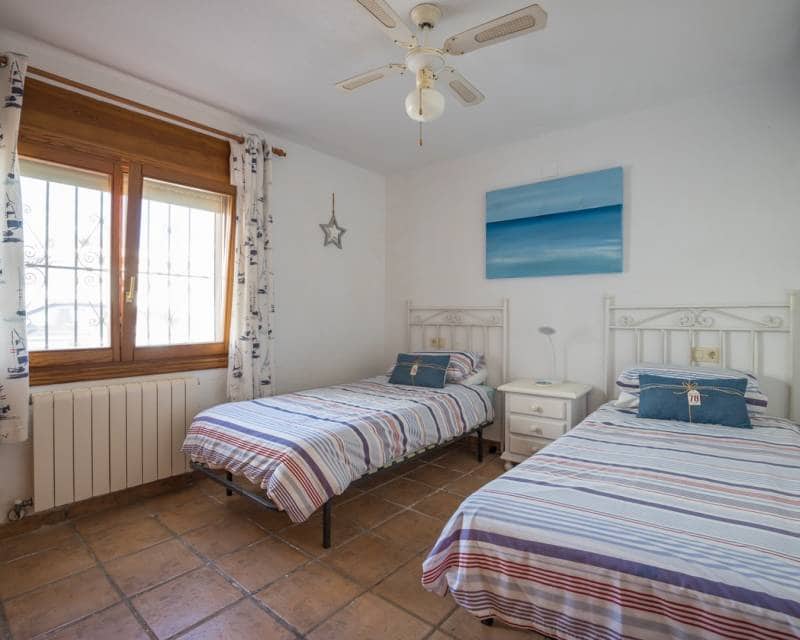 4 slaapkamer Villa te koop in Moraira met zwembad - € 825.000 (Ref: 9256208)