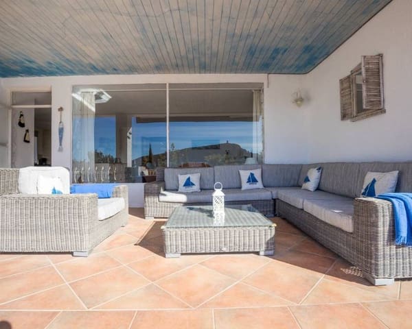 4 slaapkamer Villa te koop in Moraira, Teulada-Moraira met zwembad - € 825.000 (Ref: 9256208)