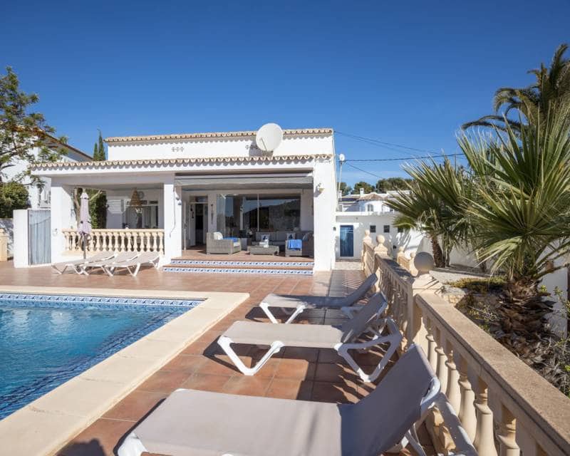 4 slaapkamer Villa te koop in Moraira met zwembad - € 825.000 (Ref: 9256208)