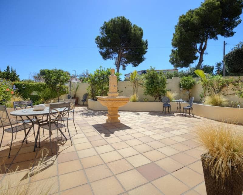 4 soverom Villa til salgs i Moraira med svømmebasseng garasje - € 795 000 (Ref: 9256209)