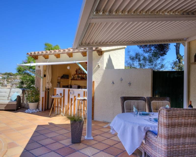 4 soverom Villa til salgs i Moraira med svømmebasseng garasje - € 795 000 (Ref: 9256209)