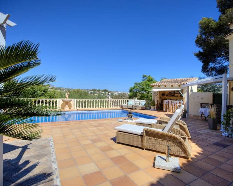 4 soverom Villa til salgs i Moraira med svømmebasseng garasje - € 795 000 (Ref: 9256209)