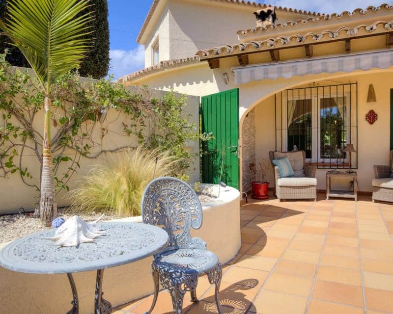 4 soverom Villa til salgs i Moraira med svømmebasseng garasje - € 795 000 (Ref: 9256209)
