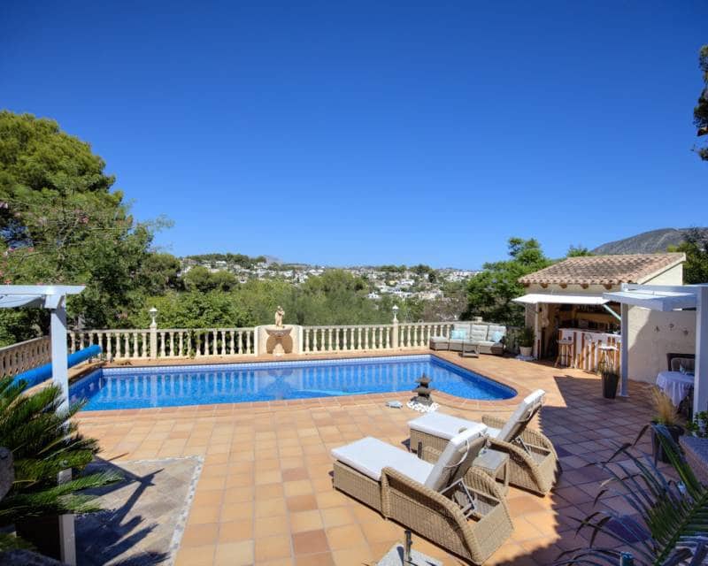4 soverom Villa til salgs i Moraira med svømmebasseng garasje - € 795 000 (Ref: 9256209)