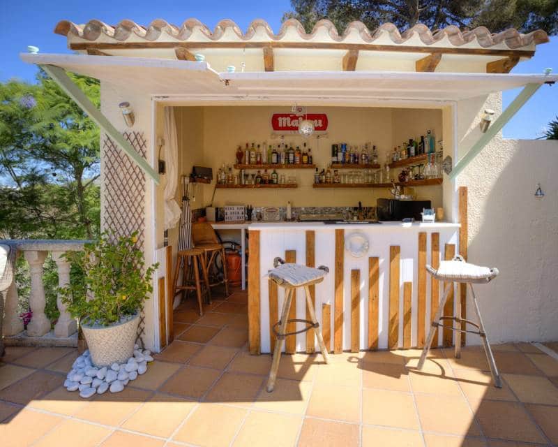 4 soverom Villa til salgs i Moraira med svømmebasseng garasje - € 795 000 (Ref: 9256209)