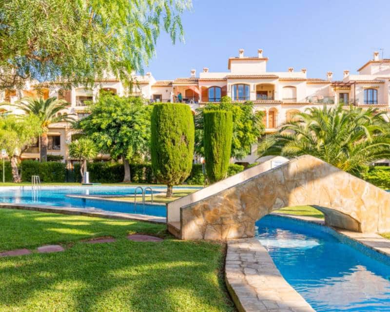 3 soveværelse Rækkehus til salg i Javea / Xabia med swimmingpool - € 475.000 (Ref: 9256218)