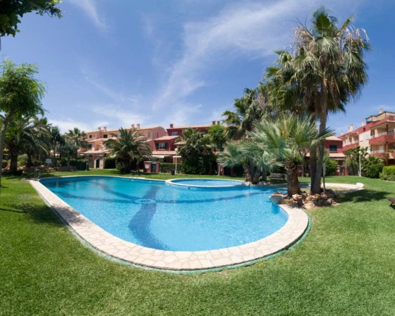 2 soveværelse Lejlighed til leje i Javea / Xabia med swimmingpool - € 990 (Ref: 9256219)