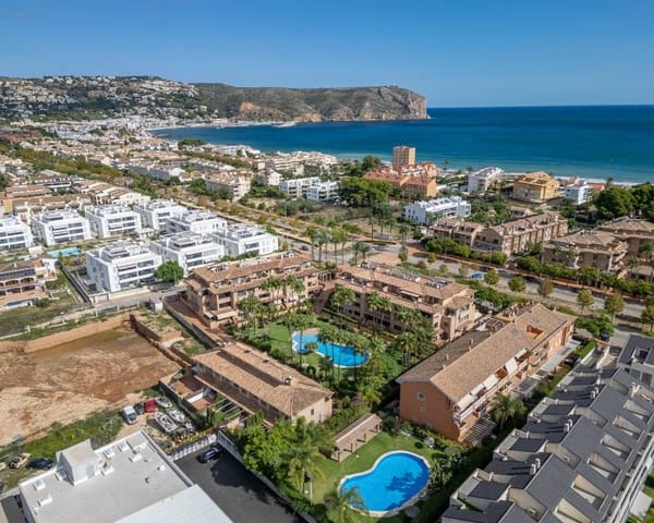 4 soveværelse Rækkehus til salg i Javea / Xàbia med swimmingpool garage - € 699.500 (Ref: 9297857)