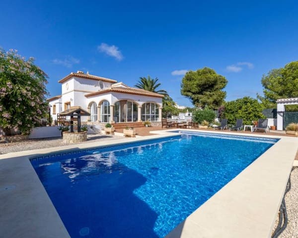 3 slaapkamer Villa te koop in Javea / Xàbia met zwembad - € 669.000 (Ref: 9297860)
