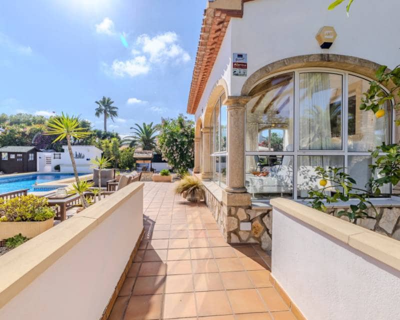 3 slaapkamer Villa te koop in Javea / Xabia met zwembad - € 669.000 (Ref: 9297860)