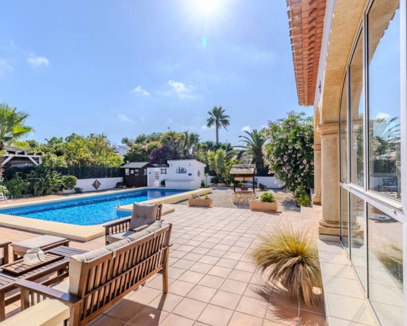 3 slaapkamer Villa te koop in Javea / Xabia met zwembad - € 669.000 (Ref: 9297860)