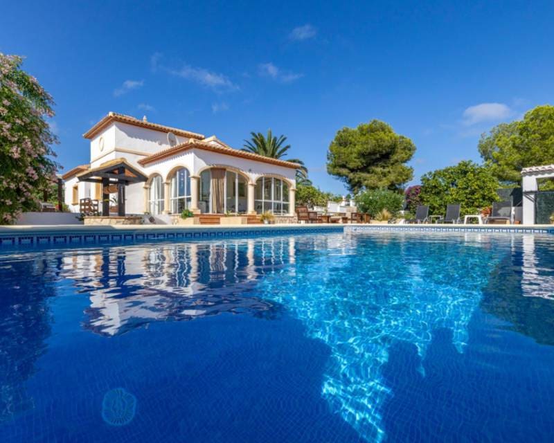3 slaapkamer Villa te koop in Javea / Xabia met zwembad - € 669.000 (Ref: 9297860)
