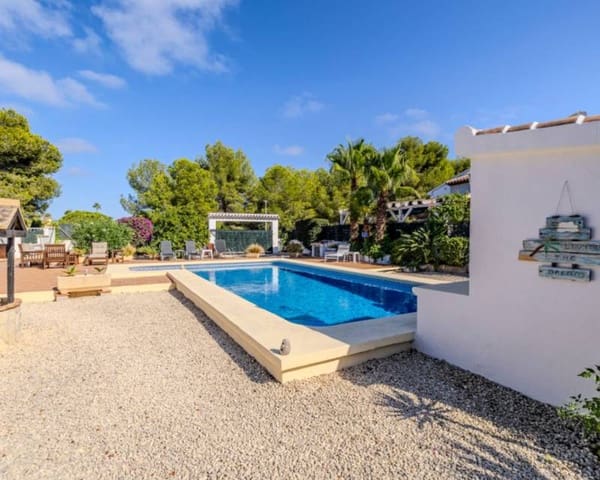 3 slaapkamer Villa te koop in Javea / Xàbia met zwembad - € 669.000 (Ref: 9297860)