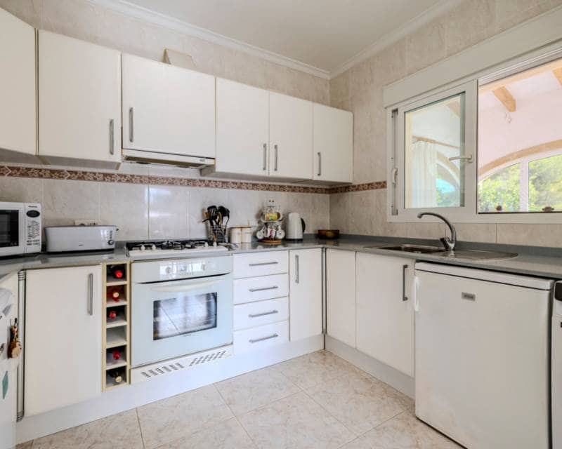 3 slaapkamer Villa te koop in Javea / Xabia met zwembad - € 669.000 (Ref: 9297860)