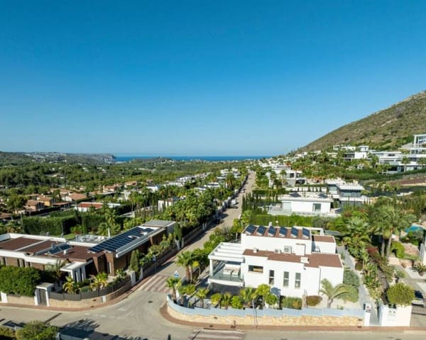 Chalet de 5 habitaciones en Javea / Xàbia en venta con piscina - 1.695.000 € (Ref: 9297863)