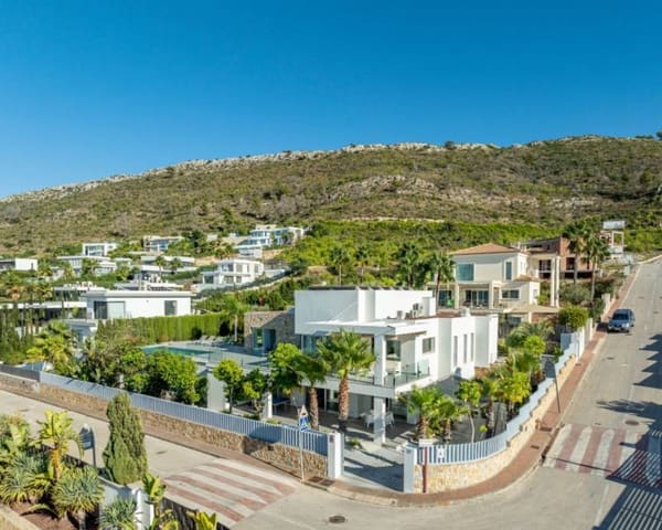 Chalet de 5 habitaciones en Javea / Xàbia en venta con piscina - 1.695.000 € (Ref: 9297863)