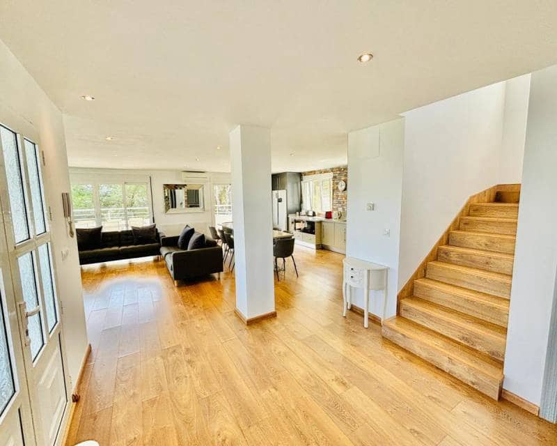 7 slaapkamer Villa te koop in Javea / Xabia met zwembad - € 995.000 (Ref: 9301318)