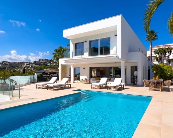 4 soverom Villa til salgs i Moraira, Teulada-Moraira med svømmebasseng - € 1 990 000 (Ref: 9301489)