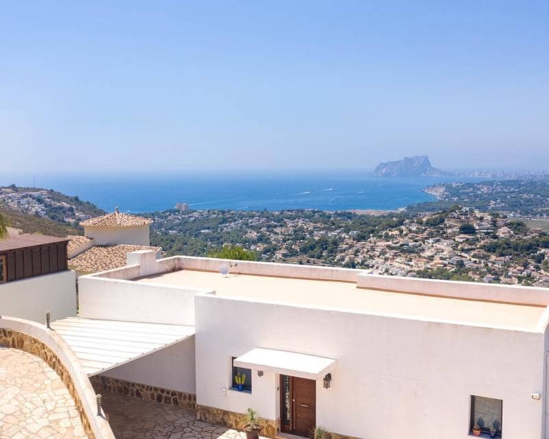 5 quarto Moradia para venda em Benitachell / Benitatxell com piscina - 1 430 000 € (Ref: 9301493)