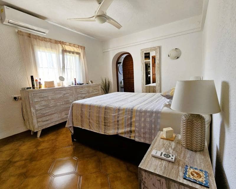 3 bedroom Villa for sale in Javea / Xabia with pool - € 795,000 (Ref: 9301778)