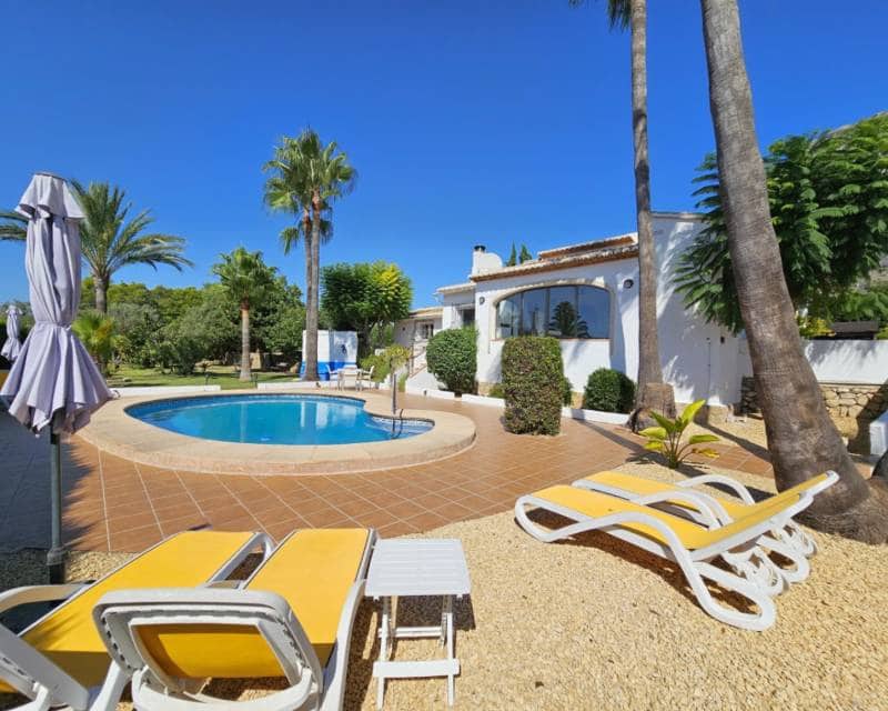 3 bedroom Villa for sale in Javea / Xabia with pool - € 795,000 (Ref: 9301778)