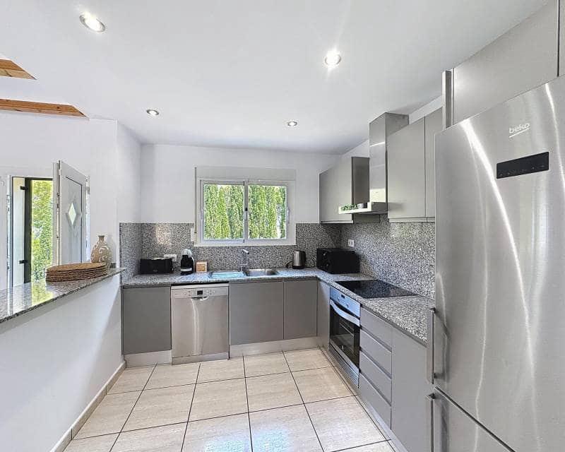 5 slaapkamer Villa te koop in Benitachell / Benitatxell met zwembad - € 725.000 (Ref: 9325443)