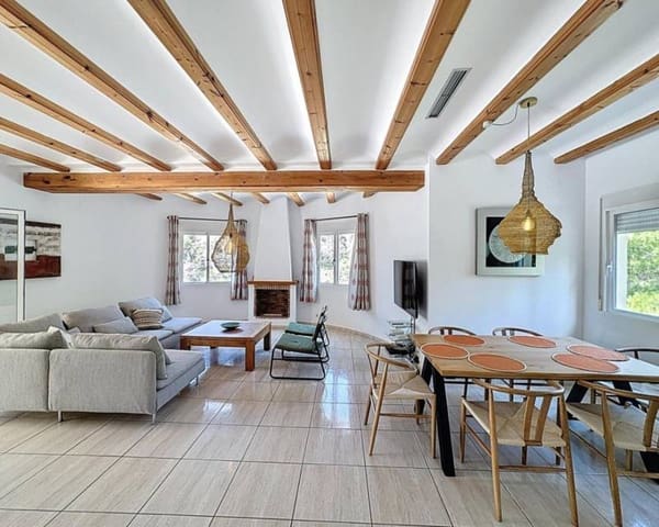 5 slaapkamer Villa te koop in Benitachell / Benitatxell met zwembad - € 725.000 (Ref: 9325443)