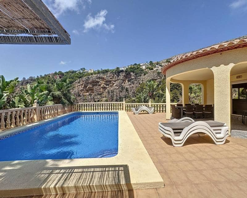 5 slaapkamer Villa te koop in Benitachell / Benitatxell met zwembad - € 725.000 (Ref: 9325443)
