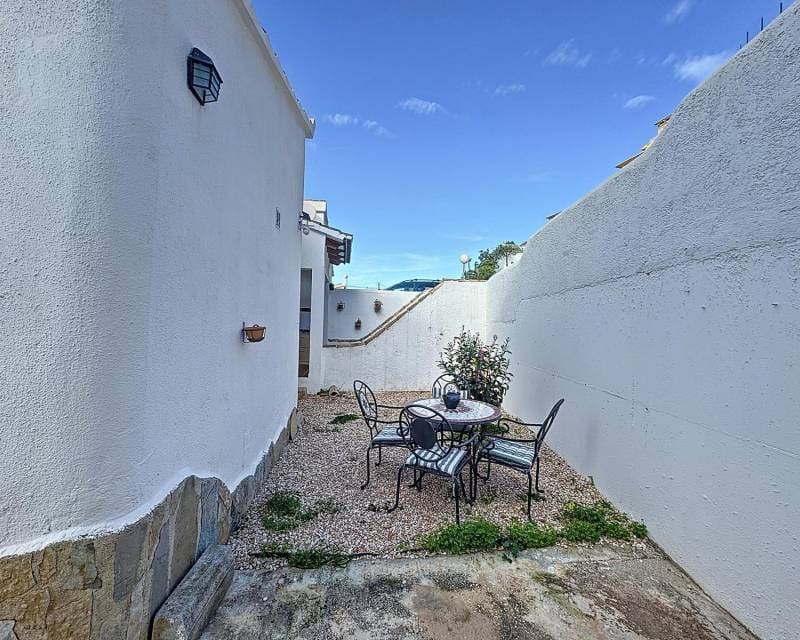 2 soveværelse Villa til salg i Benitachell / Benitatxell med swimmingpool - € 299.000 (Ref: 9340080)