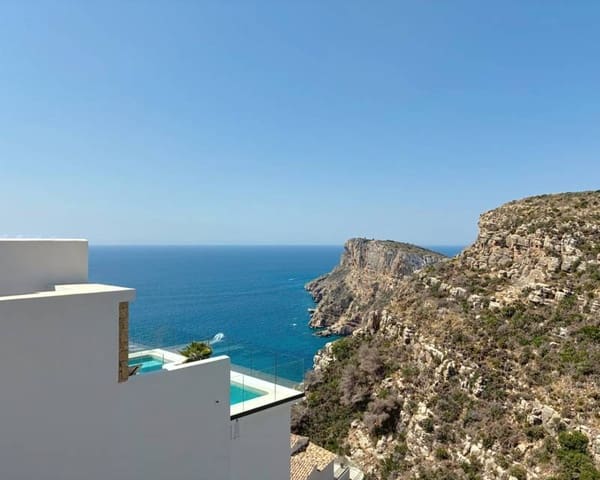 2 soveværelse Villa til salg i Benitachell / Benitatxell med swimmingpool - € 299.000 (Ref: 9340080)