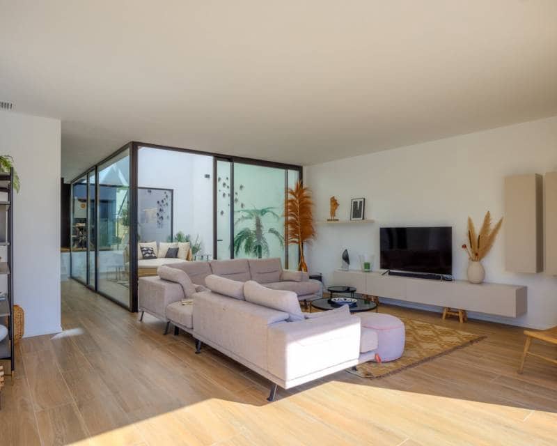 Chalet de 3 habitaciones en Moraira en venta con piscina garaje - 1.175.000 € (Ref: 9348560)