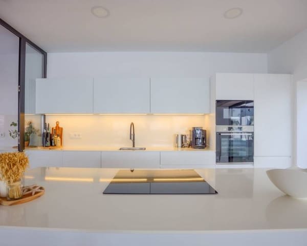 Chalet de 3 habitaciones en Moraira, Teulada-Moraira en venta con piscina garaje - 1.175.000 € (Ref: 9348560)