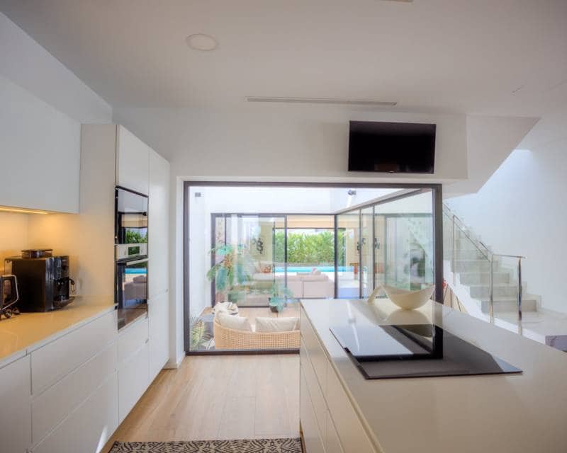 Chalet de 3 habitaciones en Moraira en venta con piscina garaje - 1.175.000 € (Ref: 9348560)