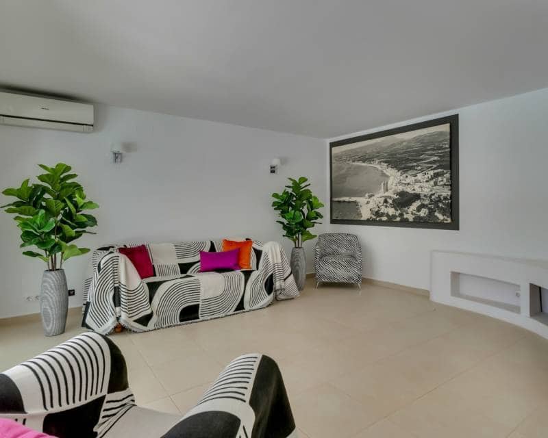 5 bedroom Villa for sale in Javea / Xabia with pool garage - € 1,595,000 (Ref: 9348561)