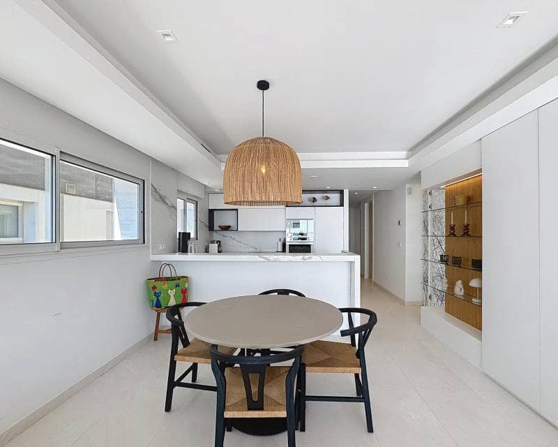 Apartamento de 3 habitaciones en Benitachell / Benitatxell en venta con piscina - 725.000 € (Ref: 9348562)