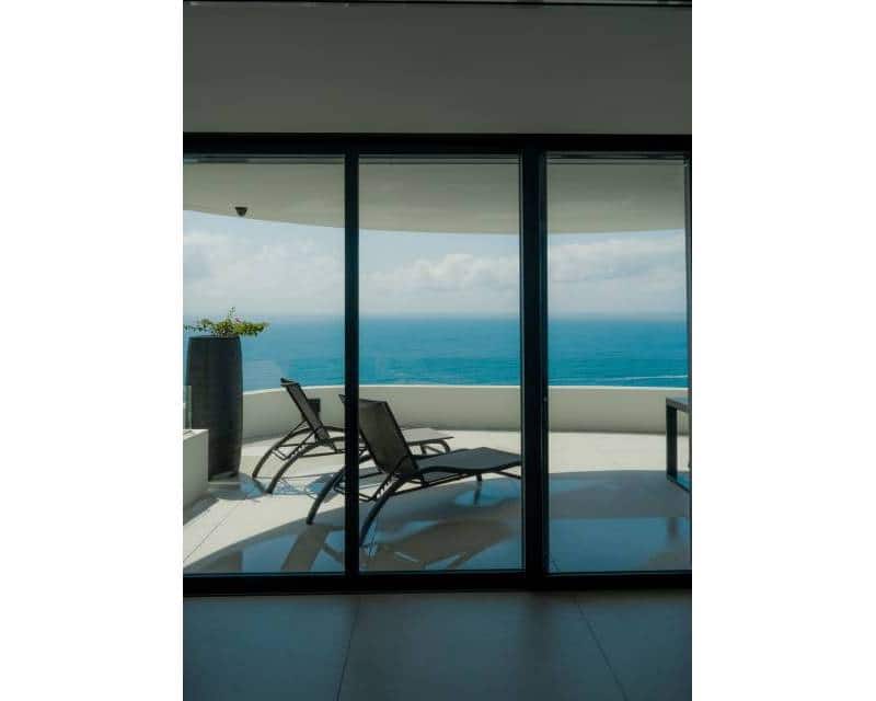 3 soveværelse Villa til salg i Ambolo med swimmingpool garage - € 4.250.000 (Ref: 9357609)