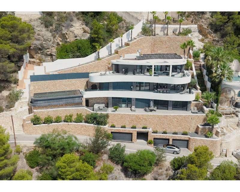 3 soveværelse Villa til salg i Ambolo med swimmingpool garage - € 4.250.000 (Ref: 9357609)