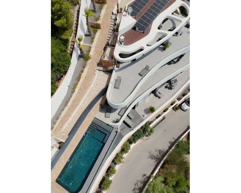 3 soveværelse Villa til salg i Ambolo med swimmingpool garage - € 4.250.000 (Ref: 9357609)