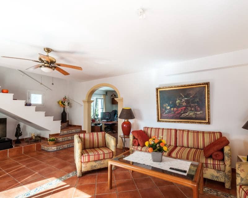 4 slaapkamer Villa te koop in Benissa met zwembad - € 795.000 (Ref: 9363190)