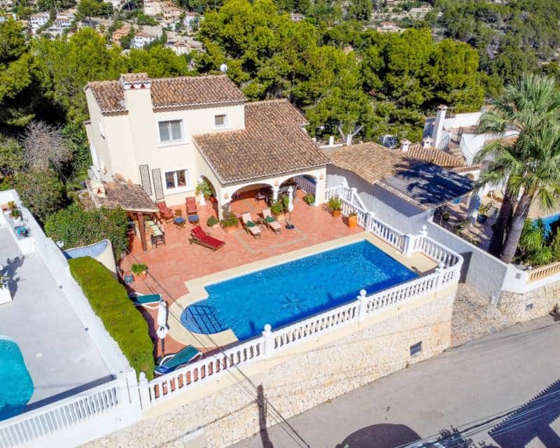 4 slaapkamer Villa te koop in Benissa met zwembad - € 795.000 (Ref: 9363190)