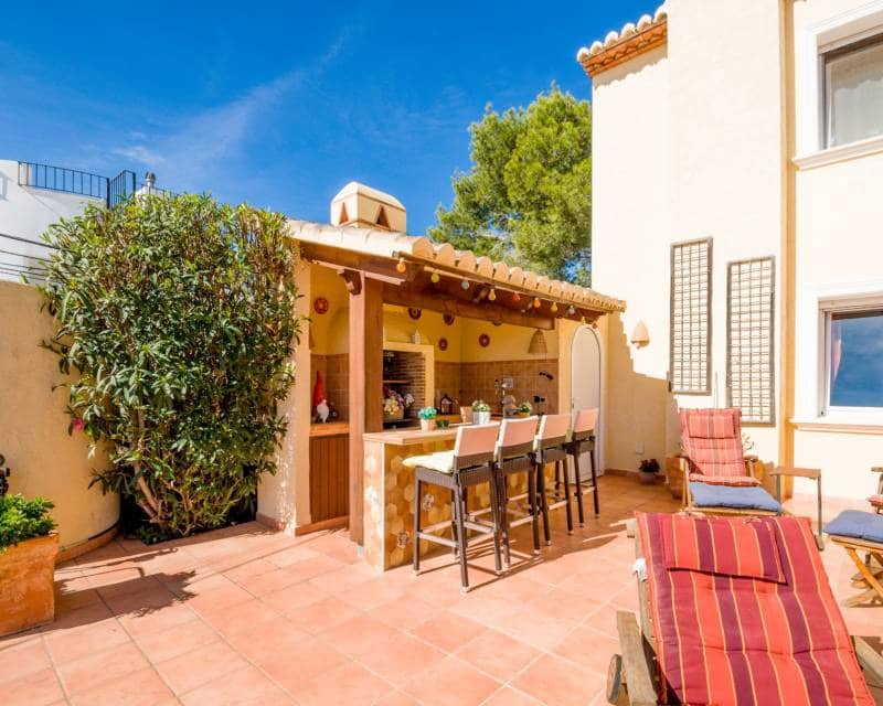 4 slaapkamer Villa te koop in Benissa met zwembad - € 795.000 (Ref: 9363190)