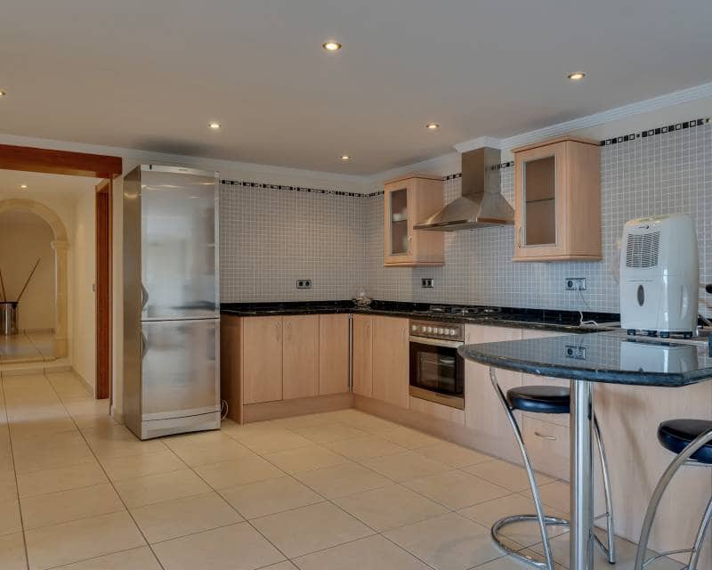 6 makuuhuone Huvila myytävänä paikassa Javea / Xabia mukana uima-altaan - 1 650 000 € (Ref: 9363191)