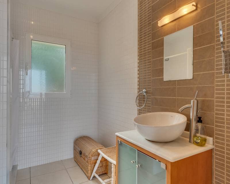 6 makuuhuone Huvila myytävänä paikassa Javea / Xabia mukana uima-altaan - 1 650 000 € (Ref: 9363191)