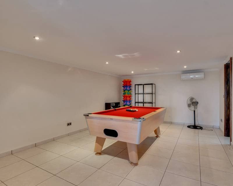 6 makuuhuone Huvila myytävänä paikassa Javea / Xabia mukana uima-altaan - 1 650 000 € (Ref: 9363191)