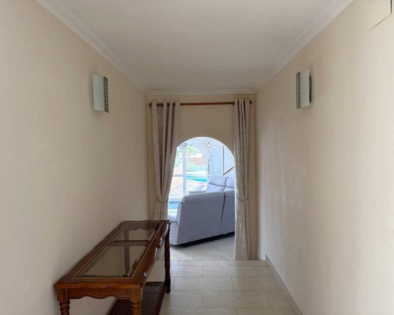 3 slaapkamer Villa te koop in Moraira met zwembad garage - € 550.000 (Ref: 9386287)