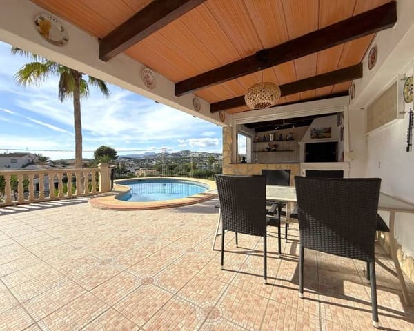3 slaapkamer Villa te koop in Paichi, Teulada-Moraira met zwembad garage - € 550.000 (Ref: 9386287)